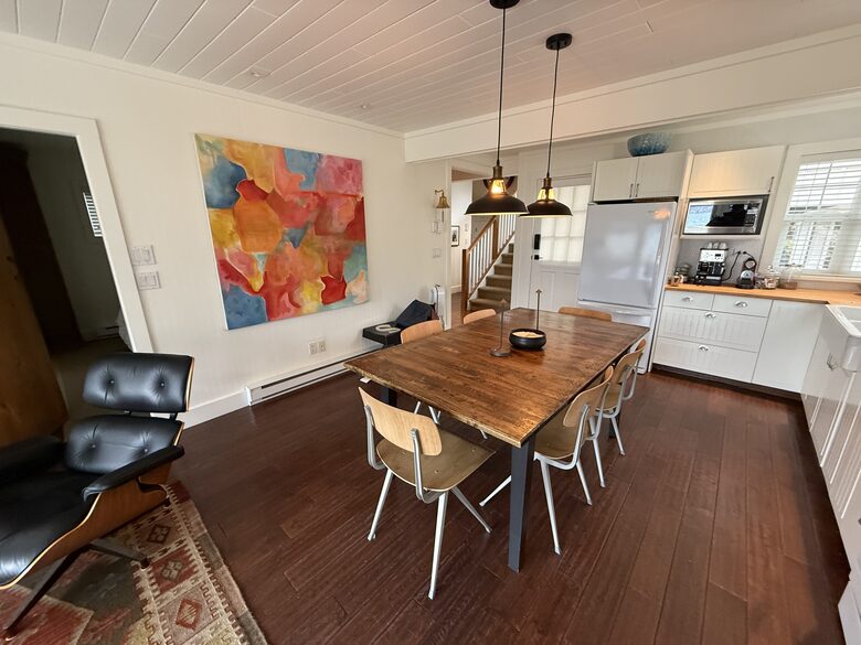 Okanagan Lakefront Retreat with Private Dock - Summerland, Canada