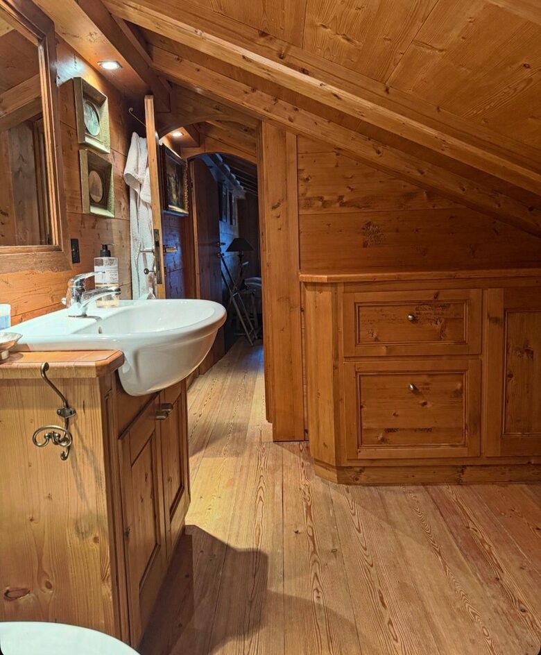 A Tasteful Alpine Apartment near Cortina d'Ampezzo - San Vito di Cadore, Italy