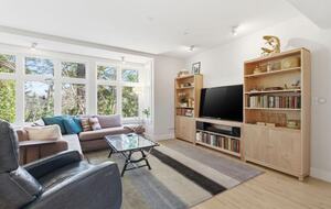 Bainbridge Island Elegant Condo near Ferry - Bainbridge Island, Washington