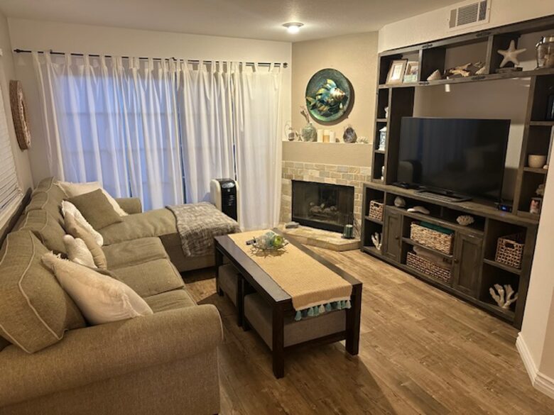 Charming Beach Town Home Near Shops & Shore - Carpinteria, California