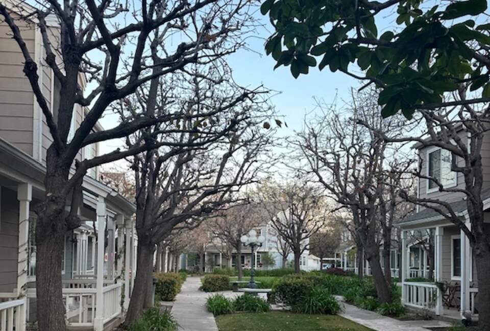 Charming Beach Town Home Near Shops & Shore - Carpinteria, California