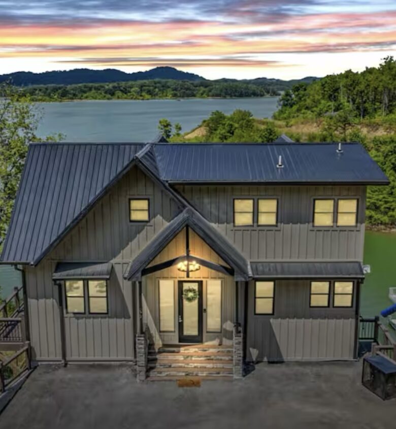 Smoky Mountain Lakeview Lodge | Indoor Pool & Private Dock - Sevierville, Tennessee