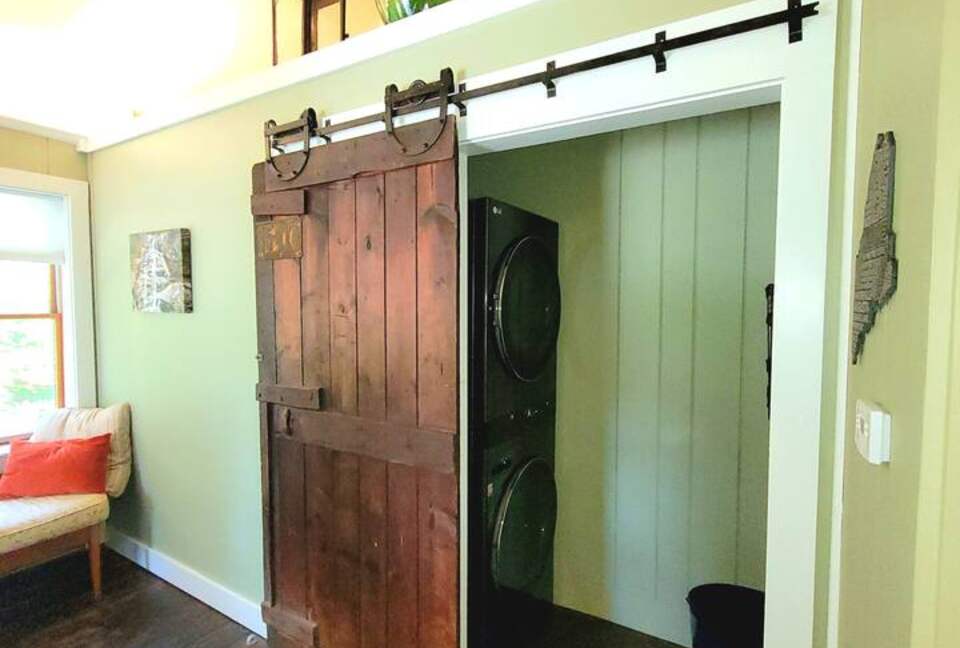 Single Level Historic District Retreat Walkable to Newcastle Dining - Newcastle, Maine