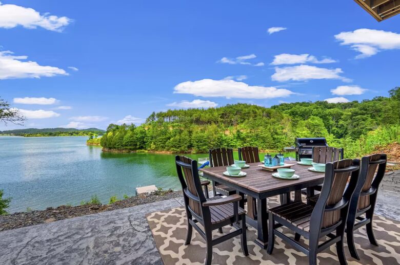 Smoky Mountain Lakeview Lodge | Indoor Pool & Private Dock - Sevierville, Tennessee