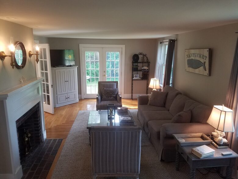 Classic Cape Retreat Near Sea Street Beach - East Dennis, Massachusetts
