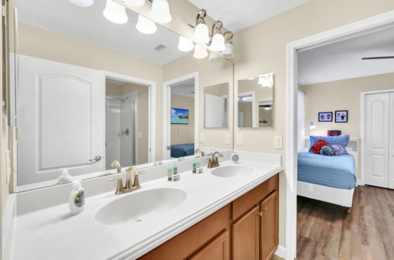ChampionsGate Resort Luxury Pool Villa - Champions Gate, Florida
