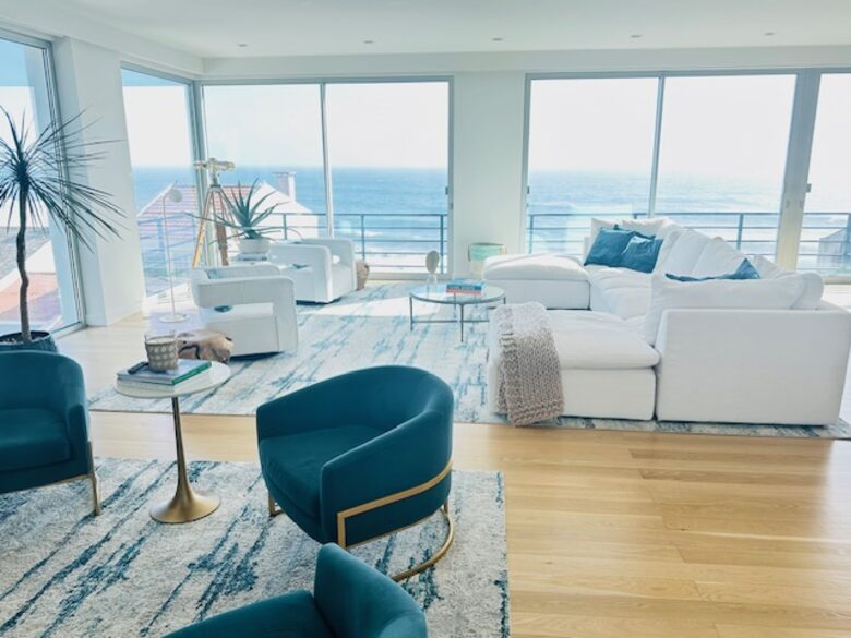 Lounge Area