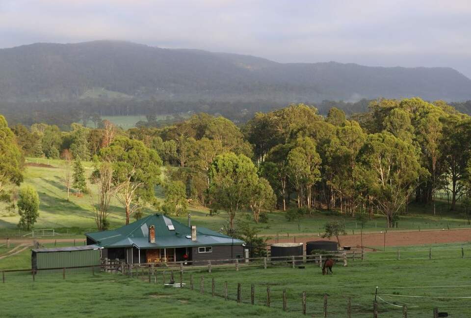 Hunter Valley Farmhouse Escape on 80 Acres - Congewai, Australia