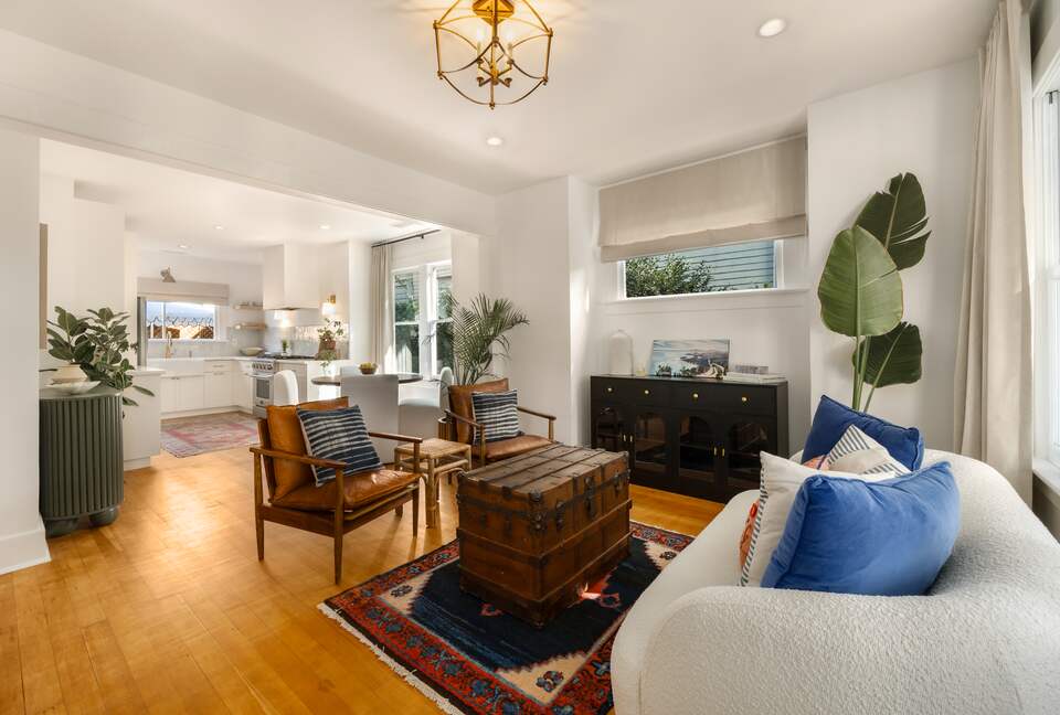 Santa Barbara Downtown Home | Brand New Remodel | Walk to Public Market - Santa Barbara, California