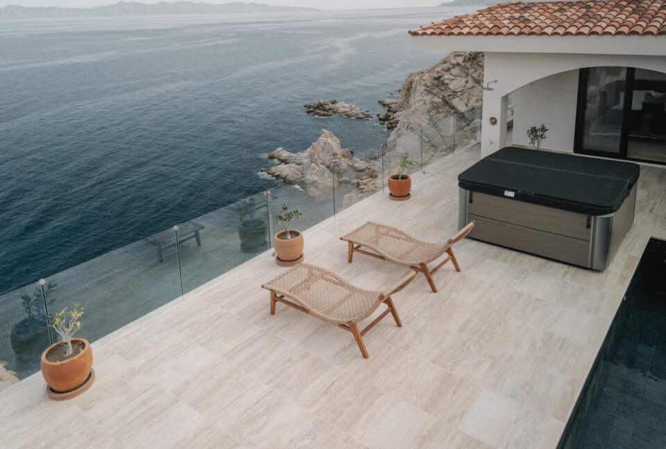 Casa Mantarraya | Modern Off-Grid Sanctuary Above the Sea of Cortez - Puerto Mexia, Mexico