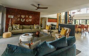 Tapologo River Lodge - Tsetsebjwe, Botswana