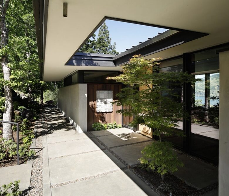 Architectural Retreat Above the Columbia Gorge - Mosier, Oregon