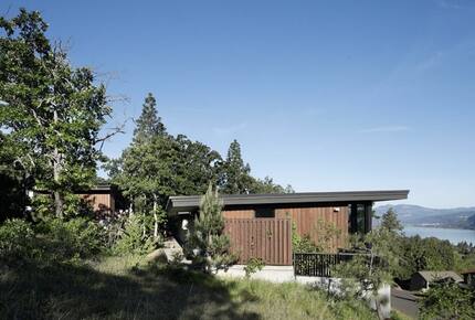 Architectural Retreat Above the Columbia Gorge - Mosier, Oregon