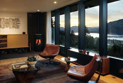 Architectural Retreat Above the Columbia Gorge - Mosier, Oregon