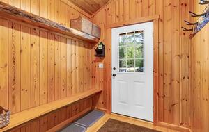 Classic Maine Chalet Near Sunday River with Firepit and Bonus Living Space - Bethel, Maine