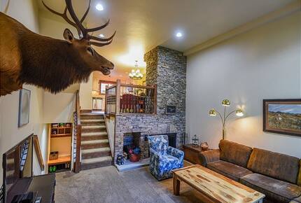 Ski-In/Ski-Out Townhome at Peak 9 | Walk to Main Street - Breckenridge, Colorado
