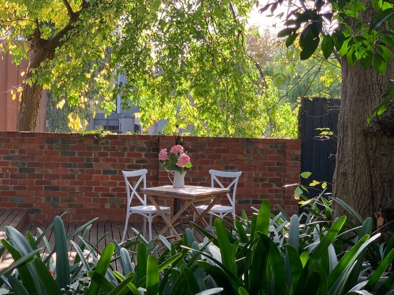1930s Garden Townhouse Steps to the Yarra River - South Yarra, Australia