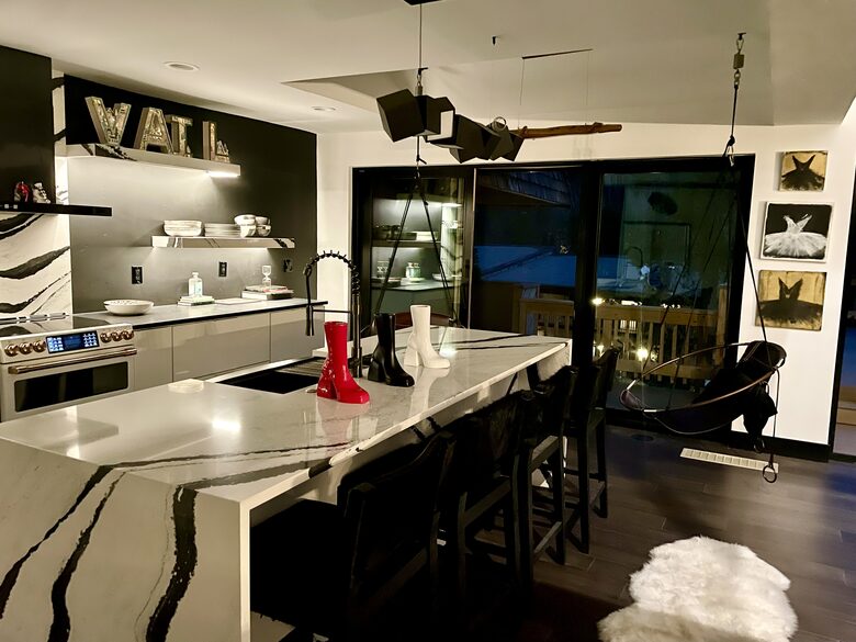 Modern Mountain Living on Vail's Bus Line - Vail, Colorado