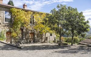 A Timeless Tuscan Escape - Arezzo, Italy