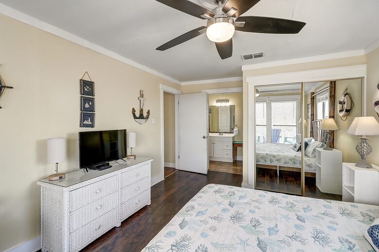 Coastal Retreat Near Port Aransas Beaches - Port Aransas, Texas
