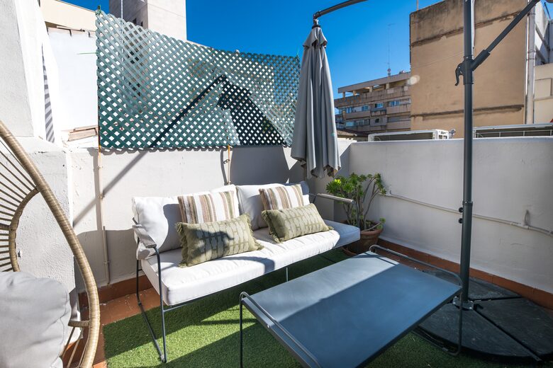 Elegant 2 bedroom penthouse With Terrace - Valencia, Spain