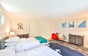 Bedroom 3 - Twin Beds
