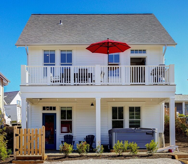 Seabrook Escape - Pacific Beach, Washington