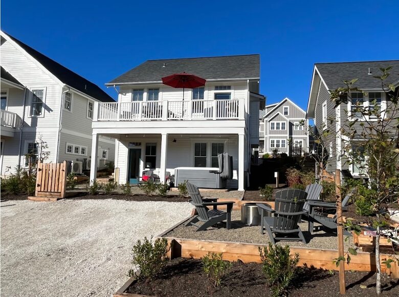 Seabrook Escape - Pacific Beach, Washington