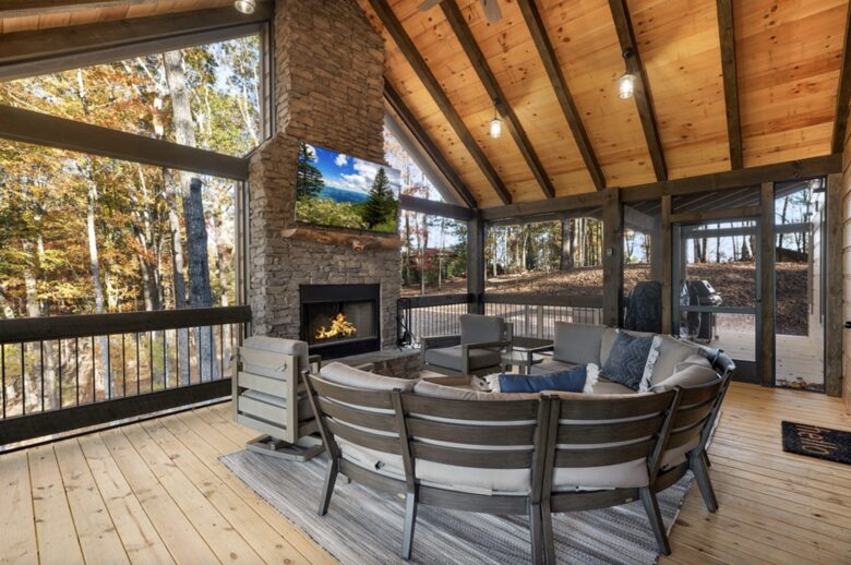 Mountain Top Views & Privacy at Eagle Ridge - Blue Ridge, Georgia