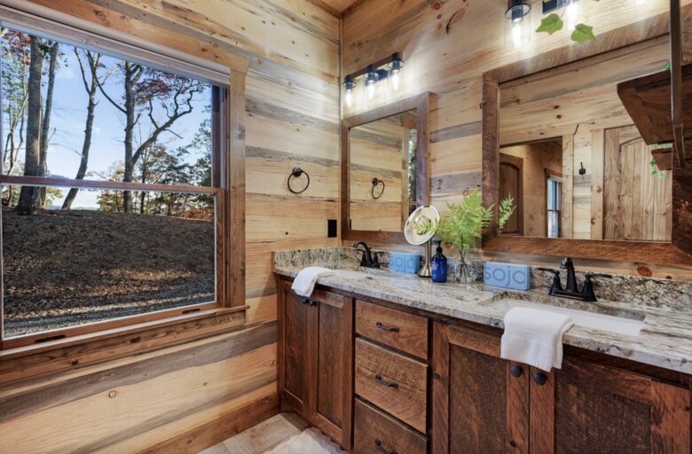 Mountain Top Views & Privacy at Eagle Ridge - Blue Ridge, Georgia