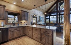 Mountain Top Views & Privacy at Eagle Ridge - Blue Ridge, Georgia