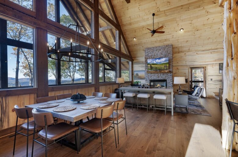 Mountain Top Views & Privacy at Eagle Ridge - Blue Ridge, Georgia