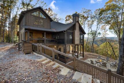 Mountain Top Views & Privacy at Eagle Ridge - Blue Ridge, Georgia