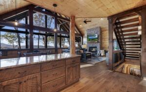 Mountain Top Views & Privacy at Eagle Ridge - Blue Ridge, Georgia