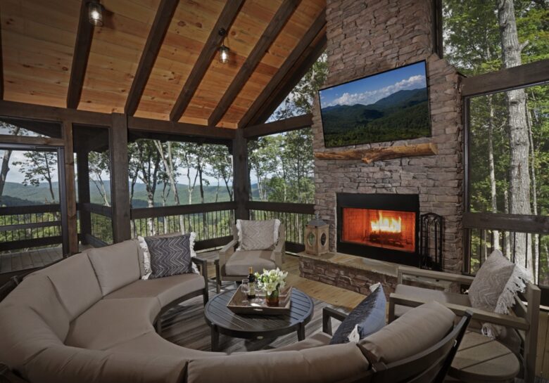 Mountain Top Views & Privacy at Eagle Ridge - Blue Ridge, Georgia