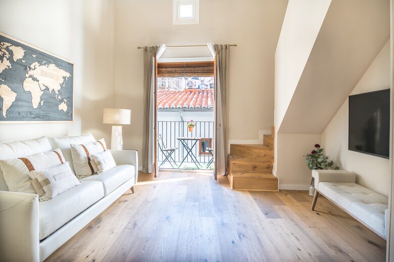 Elegant 2 bedroom penthouse With Terrace - Valencia, Spain
