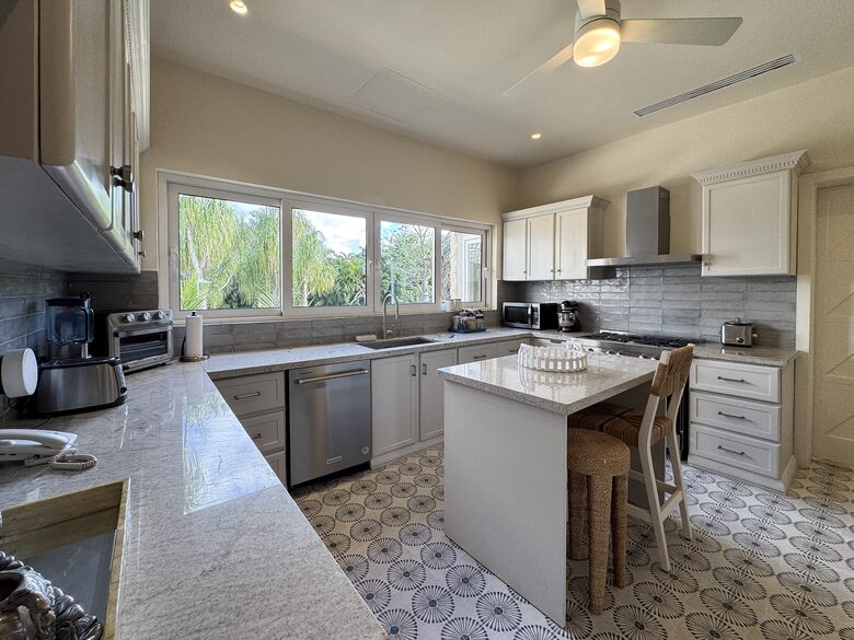 Staff Kitchen