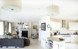 The Harbour House - Roundstone, Ireland