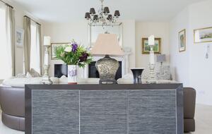 The Harbour House - Roundstone, Ireland