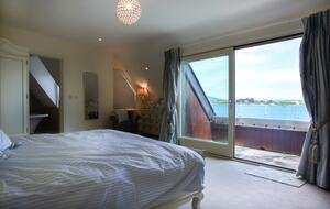 The Harbour House - Roundstone, Ireland