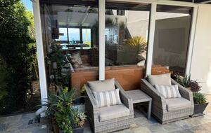 Palos Verdes Luxury Retreat with Sunset Terrace - Palos Verdes Estates, California