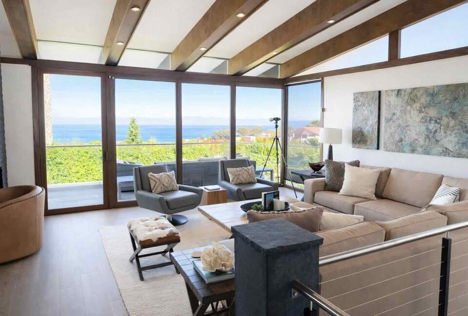 Palos Verdes Luxury Retreat with Sunset Terrace - Palos Verdes Estates, California