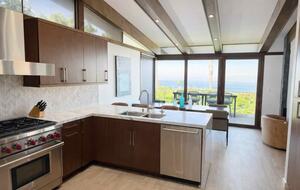Palos Verdes Luxury Retreat with Sunset Terrace - Palos Verdes Estates, California