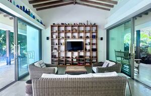 Luxury Villa Pool and garden - Bolombolo, Colombia