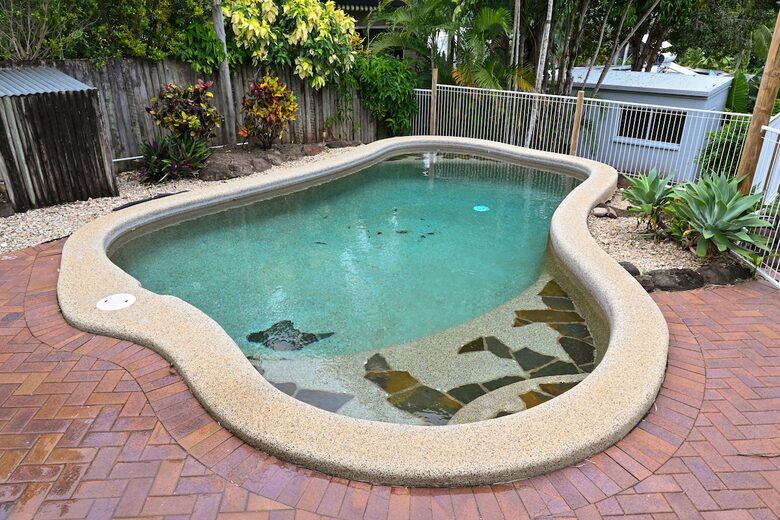Tropical Garden Pool Retreat Near Trinity Beach - Trinity Beach, Australia