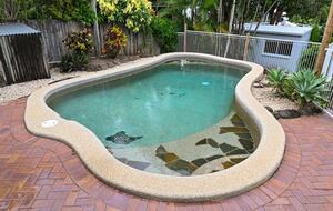 Tropical Garden Pool Retreat Near Trinity Beach - Trinity Beach, Australia