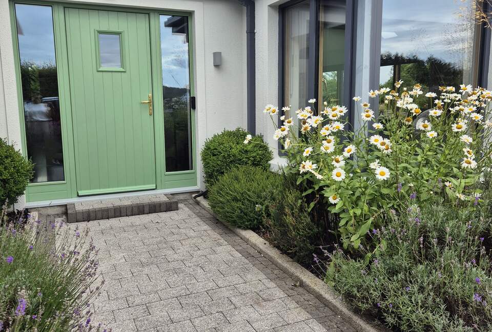 Light-Filled Living in the Heart of County Clare - Ennis, Ireland