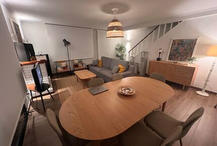 Renovated Peninsula Home Near Pristine Beaches - O Grove, Pontevedra, Spain