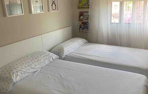 Renovated Peninsula Home Near Pristine Beaches - O Grove, Pontevedra, Spain
