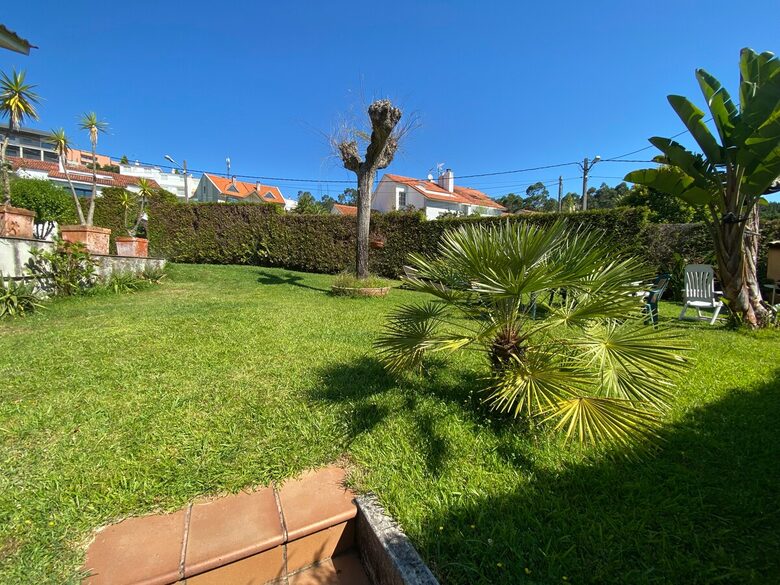 Renovated Peninsula Home Near Pristine Beaches - O Grove, Pontevedra, Spain